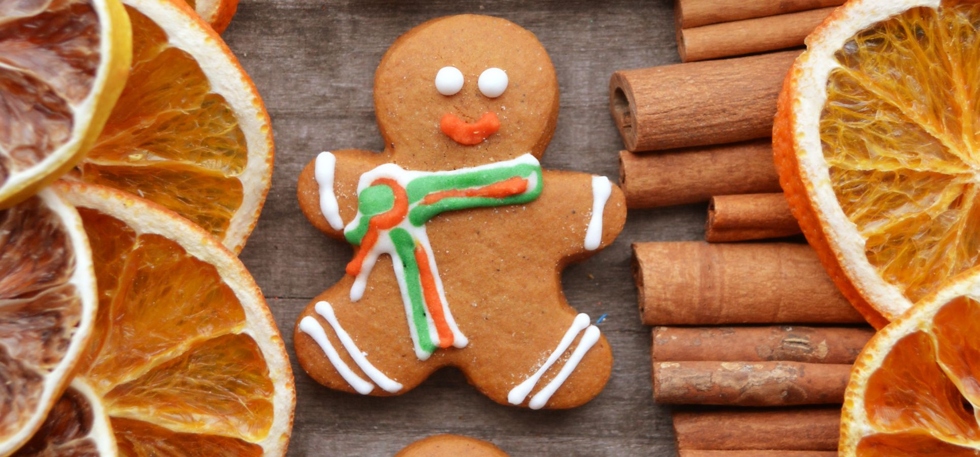 Winterzauber im Wohnmobil – Weihnachtliche Rezepte für den Omnia Campingbackofen